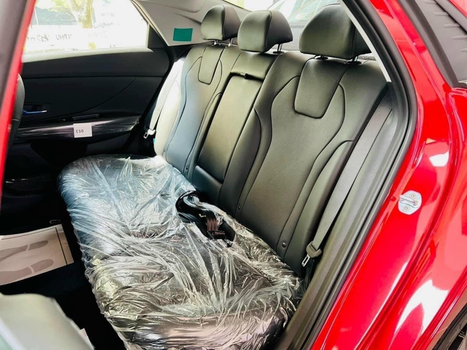 Hyundai Elantra giảm giá tới 125 triệu tại đại lý: Bản cao cấp còn hơn 600 triệu, đấu Civic với giá chỉ ngang City - Ảnh 9