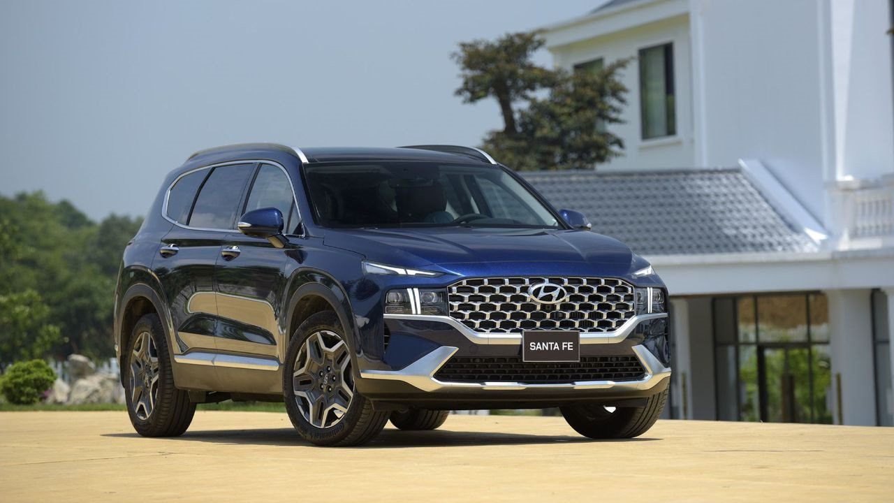 Doanh số Hyundai tháng 4/2024: Santa Fe tăng trưởng ấn tượng 105%, Accent vẫn là gà đẻ trứng vàng - Ảnh 1