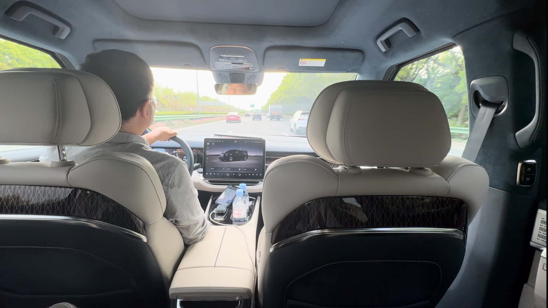 Phóng viên Mỹ đi triển lãm Bắc Kinh về nói lời cay đắng: Các hãng xe phương Tây thua rồi! - Ảnh 4