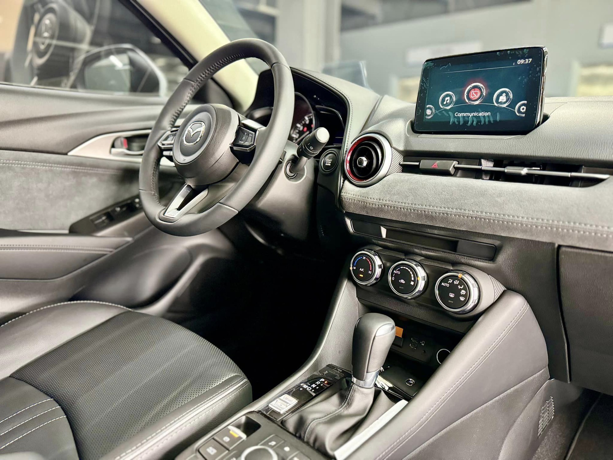 Loạt xe Mazda nhập tăng giá: CX-3 'phá' mức giá thấp kỷ lục từng xác lập, Mazda2 vẫn rẻ nhất phân khúc - Ảnh 10