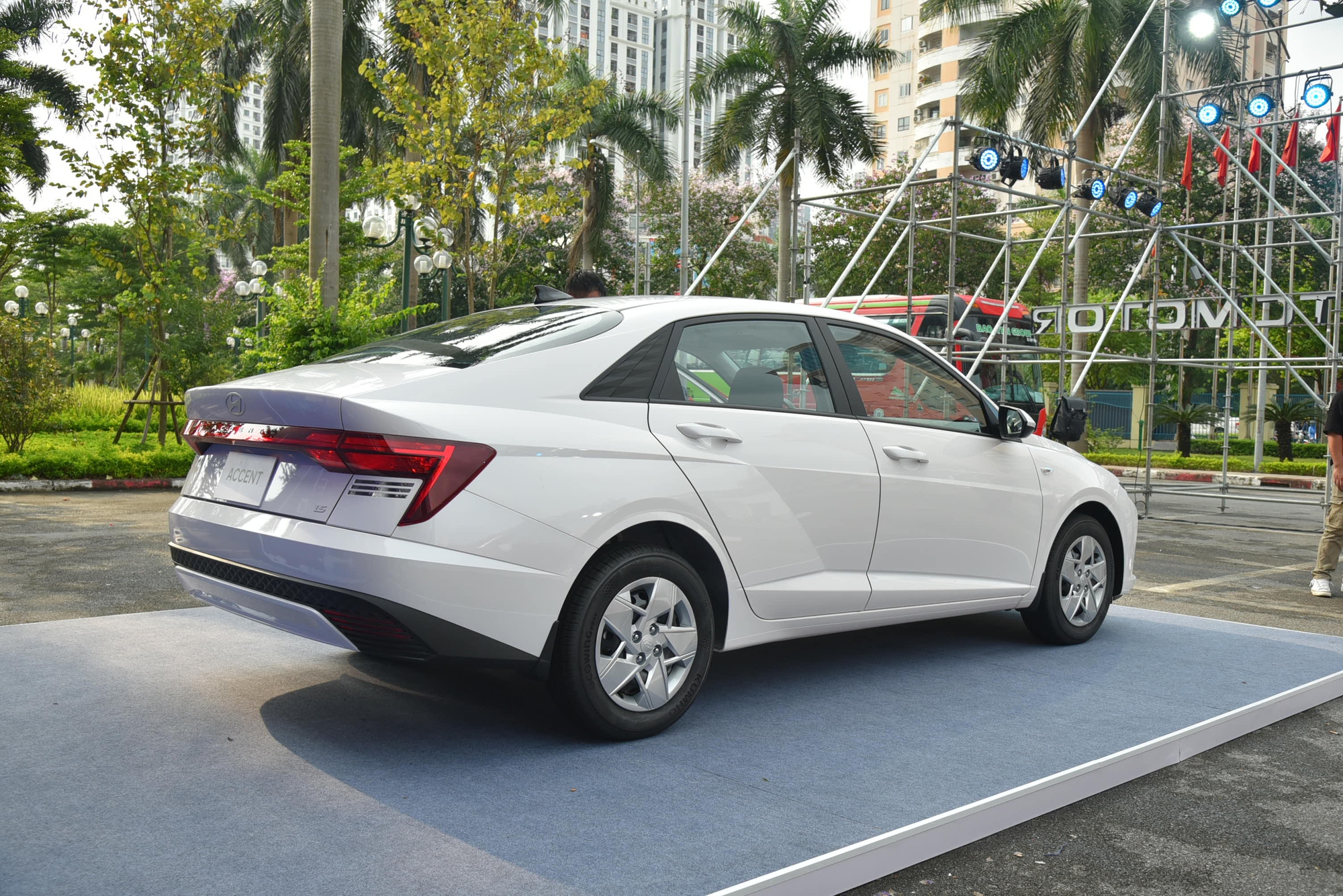 Hyundai Accent 2024 có 4 bản, chênh 50 triệu, nếu không biết khác gì nhau và nên mua bản nào thì bảng so sánh này sẽ là thứ bạn cần - Ảnh 2