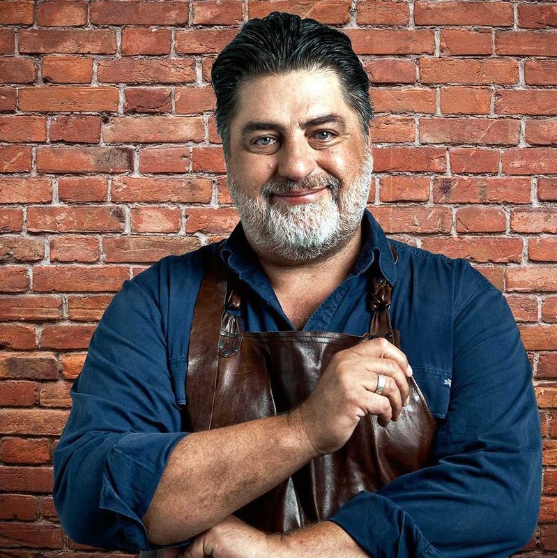 Thương hiệu “bánh mì xẻ đôi” bất ngờ được báo quốc tế ca ngợi: Giá 6USD nhưng hương vị ngon nhất Việt Nam - Ảnh 2