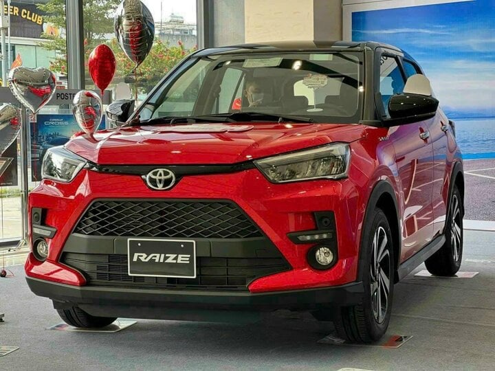 Sức mua giảm, loạt mẫu ô tô tiếp tục giảm giá mạnh cuối tháng 5 - Ảnh 2