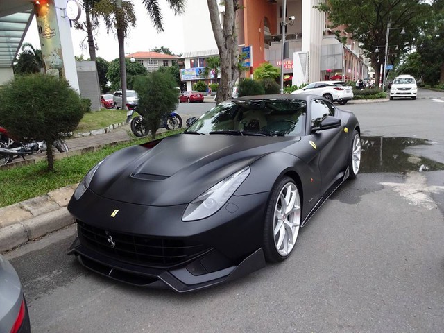 Cường Đô la hỏi mua Ferrari 12Cilindri sau vài giờ ra mắt, 'chốt deal' chỉ trong một nốt nhạc, dân mạng 'đoán già đoán non' chủ nhân thứ hai ở Việt Nam là một đại gia 'quen mặt' - Ảnh 10