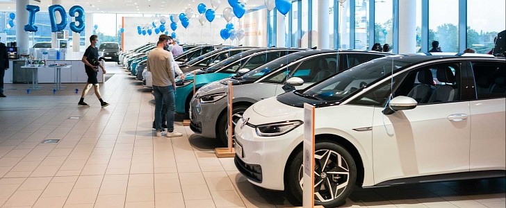 Xe điện sắp bán ngang xe xăng: Hiện tại 20% nhưng sắp tới, cứ 2 xe bán ra có 1 xe điện, các lo ngại dần tan biến, kể cả giá - Ảnh 3