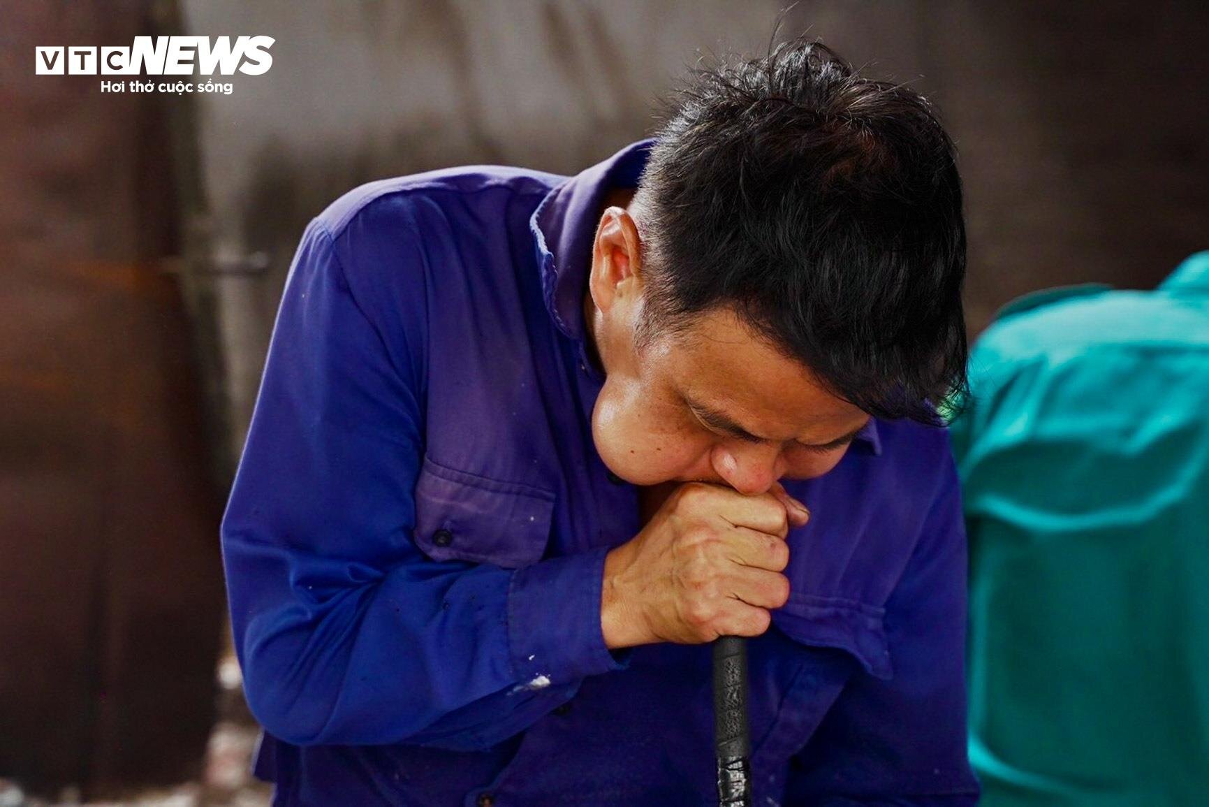 Về làng nghề làm cốc bia hơi ‘cóc gặm’ nổi tiếng Thành Nam - Ảnh 12