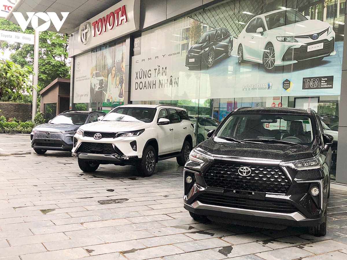 Đại lý gặp khó khi khách hàng đồng loạt "nín thở" đợi ưu đãi trước bạ - Ảnh 2