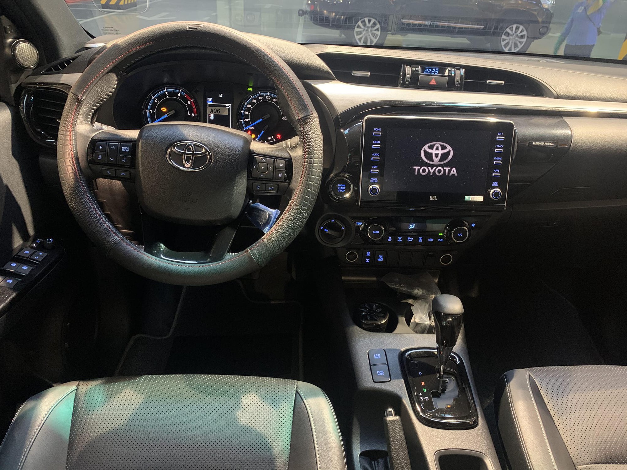 Loạt xe dự kiến ra mắt tháng 5/2024: Hilux trở lại, Corolla Cross và xe hybrid 'chiếm sóng' - Ảnh 8