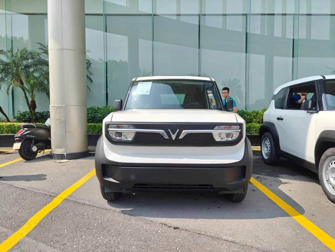 Mở cọc chưa quá 72h, xe điện mini của ông Phạm Nhật Vượng đã có ngay khách sộp - chốt đơn 50 chiếc cùng một lúc - Ảnh 2