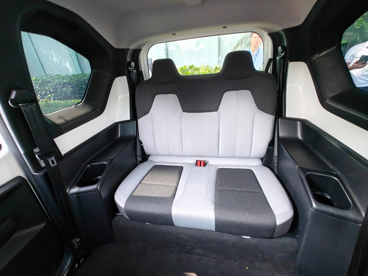 Xuống nhà máy sờ tận tay 'hàng nóng' VinFast VF 3: Nhỏ xinh, rộng rãi bất ngờ - Ảnh 11