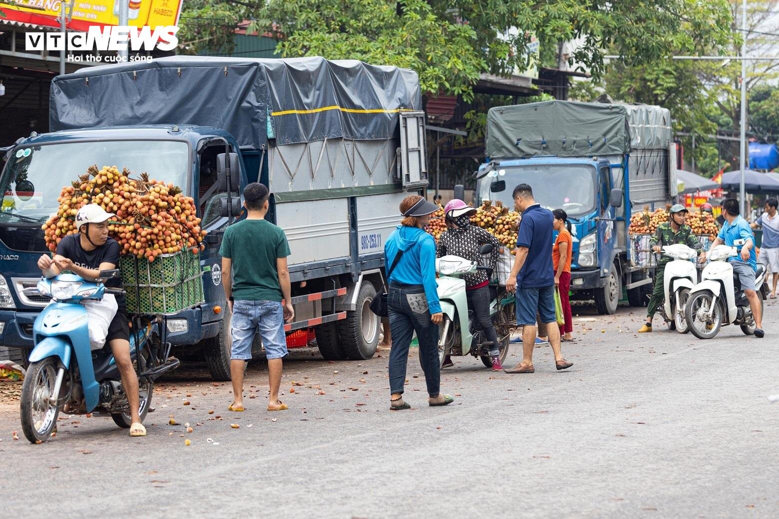 Thủ phủ vải thiều Lục Ngạn mất mùa, giá tăng gấp rưỡi - Ảnh 1