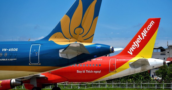 Tỷ giá biến động Vietnam Airlines khốn đốn, đẩy khó cho khách hàng bằng các tăng giá vé máy bay