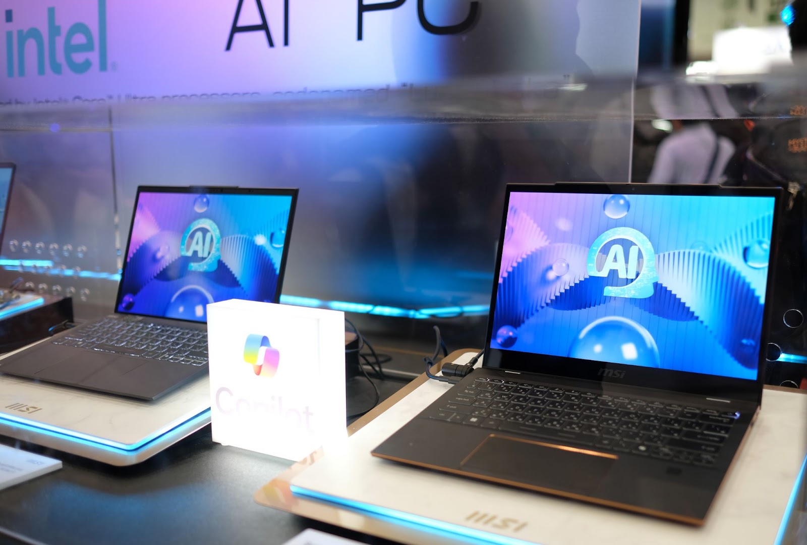 Loạt laptop mới từ MSI tại Computex 2024: Đạt chuẩn AI+, có cả phiên bản hợp tác với siêu xe Mercedes-AMG - Ảnh 3