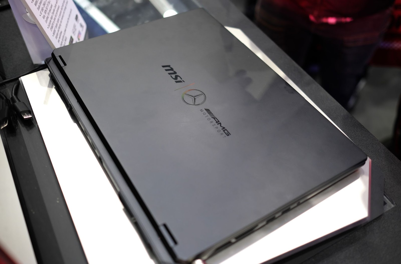 Loạt laptop mới từ MSI tại Computex 2024: Đạt chuẩn AI+, có cả phiên bản hợp tác với siêu xe Mercedes-AMG - Ảnh 9