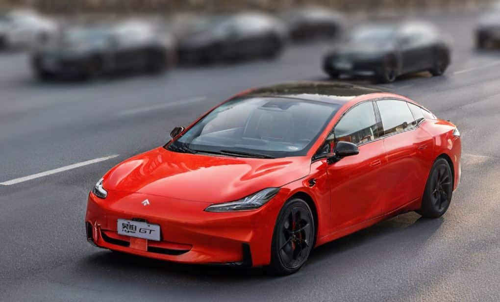 Hãng xe Trung Quốc vào Việt Nam vừa mở bán sedan chạy điện mới, đấu Camry bằng giá Altis, đi 710km/sạc - Ảnh 3