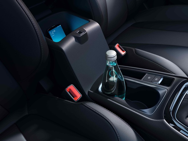 Chiếc sedan hạng C rẻ nhất Việt Nam ồ ạt xả hàng, giá xuống ngang ngửa xe hạng A - Ảnh 5