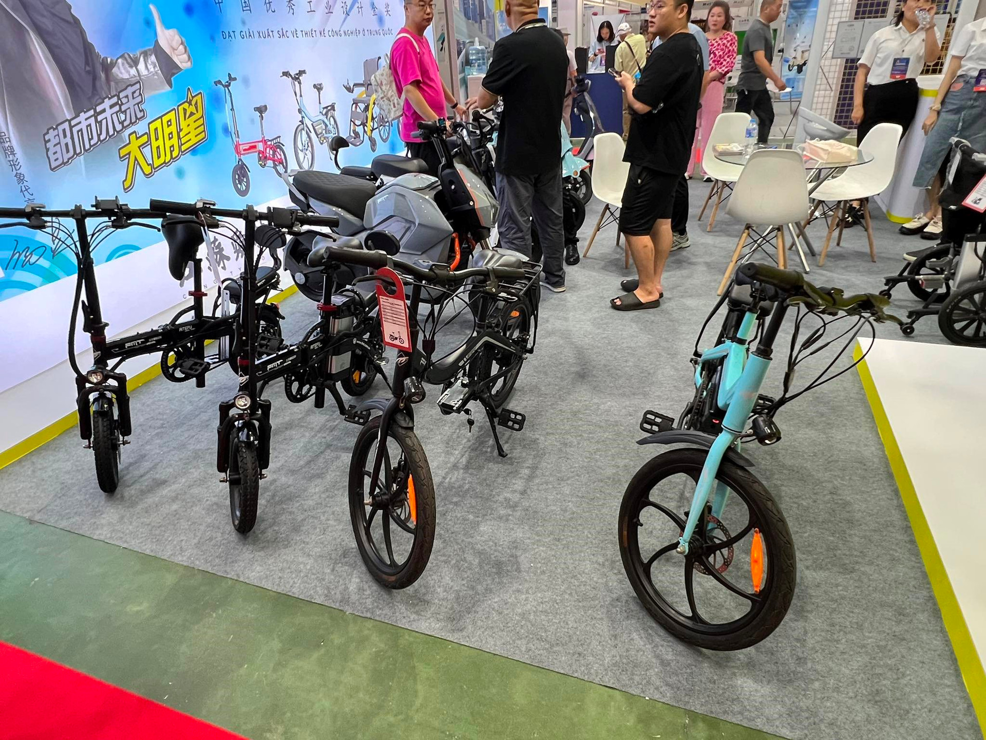 Việt Nam tiến tới mục tiêu xuất khẩu 90.000 ô tô và 10 tỷ USD giá trị xuất khẩu linh kiện phụ tùng vào năm 2035 - Ảnh 3