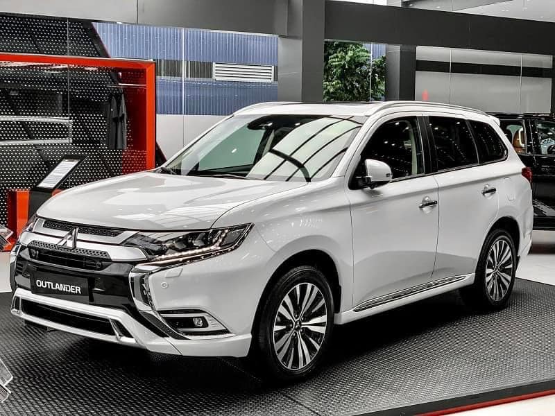 Đại lý xả kho lô Mitsubishi Outlander 2023 cuối cùng: Giảm tới 140 triệu đồng nhưng chỉ áp dụng cho phiên bản này - Ảnh 1