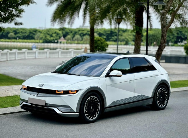 Rao bán Hyundai Ioniq 5 chạy 8.000 km giá 1,28 tỷ đồng, dân buôn xe cũ nhận định: Hợp với người thích trải nghiệm, hoặc có vài xe ở nhà - Ảnh 2