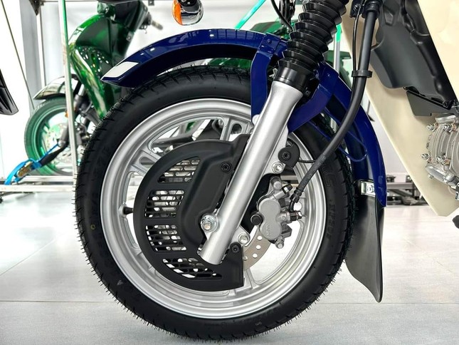 Honda Super Cub Pro đầu tiên về Việt Nam, giá hơn 100 triệu đồng - Ảnh 3