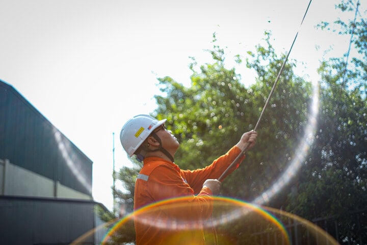 Tiêu thụ điện lập đỉnh mới 1,025 tỷ kWh/ngày - Ảnh 1