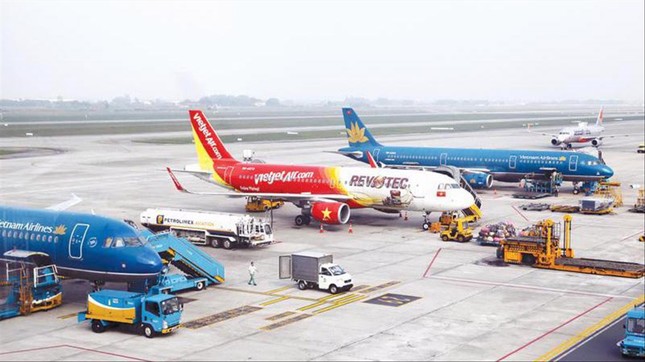 Cách nào hạ giá vé máy bay? - Ảnh 1