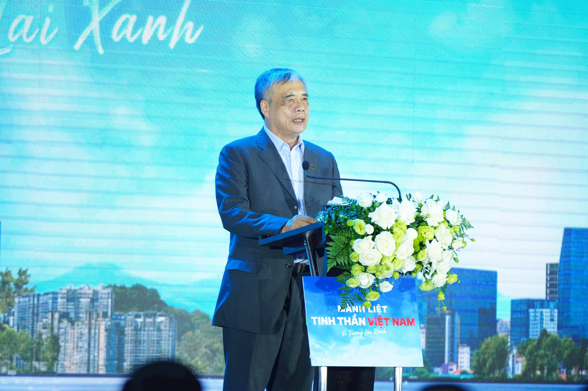 Chuyên gia: 'VinFast đang tạo ra bước ngoặt chuyển đổi xanh bằng hành động thực tế' - Ảnh 1