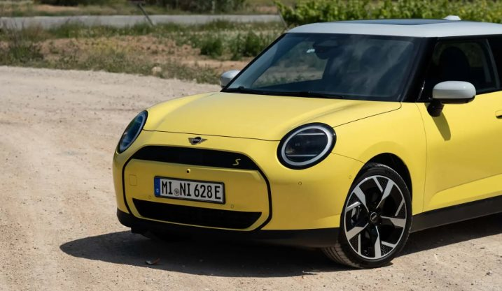 Lộ diện những nạn nhân đầu tiên khi châu Âu chống lại xe điện Trung Quốc: Nỗ lực làm xe điện cỡ nhỏ giá rẻ nhưng bị 'đội giá' thêm 13.000 euro - Ảnh 1