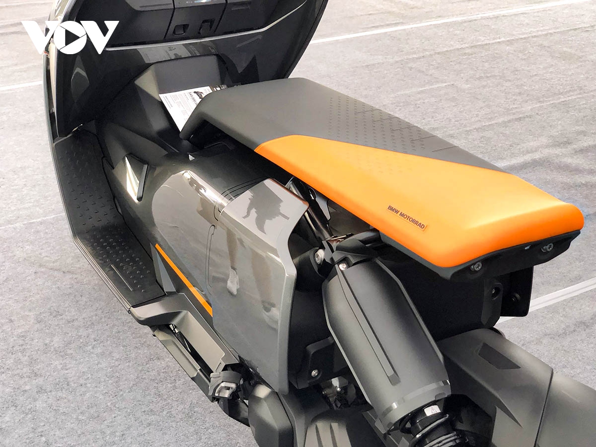 Xe ga điện BMW CE 04 giá đắt gấp 7 lần Honda SH có gì? - Ảnh 7