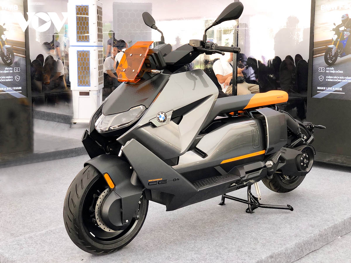 Xe ga điện BMW CE 04 giá đắt gấp 7 lần Honda SH có gì? - Ảnh 1