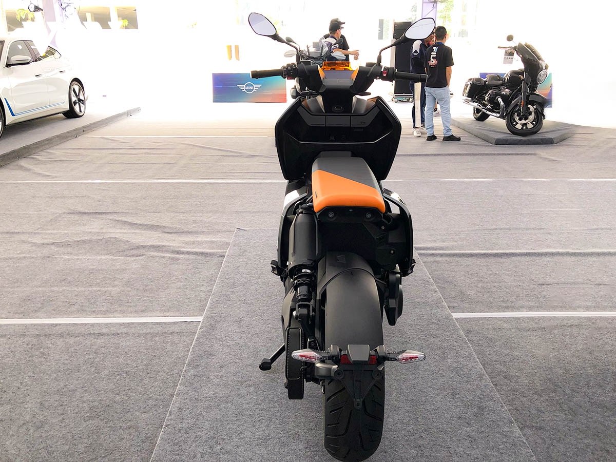 Xe ga điện BMW CE 04 giá đắt gấp 7 lần Honda SH có gì? - Ảnh 16