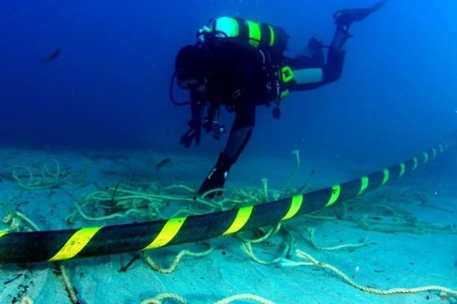 Việt Nam sẽ có thêm 10 tuyến cáp quang biển - Ảnh 1