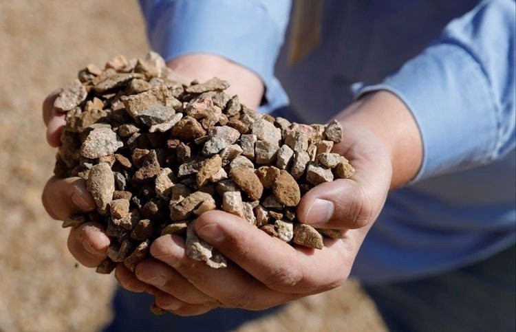 Liên tục phát hiện các ‘kho báu’ đất hiếm khổng lồ - Mỹ, châu Âu mừng ra mặt vì sắp thoát dựa dẫm vào Trung Quốc – sự thật thế nào? - Ảnh 2