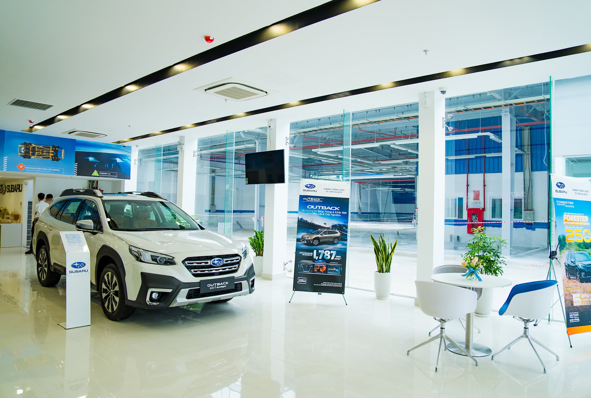 Thêm 1 điểm mua xe Subaru mới ở Hà Nội: Diện tích lớn nhất thủ đô, là đầu mối cung cấp phụ tùng cho toàn miền Bắc - Ảnh 2