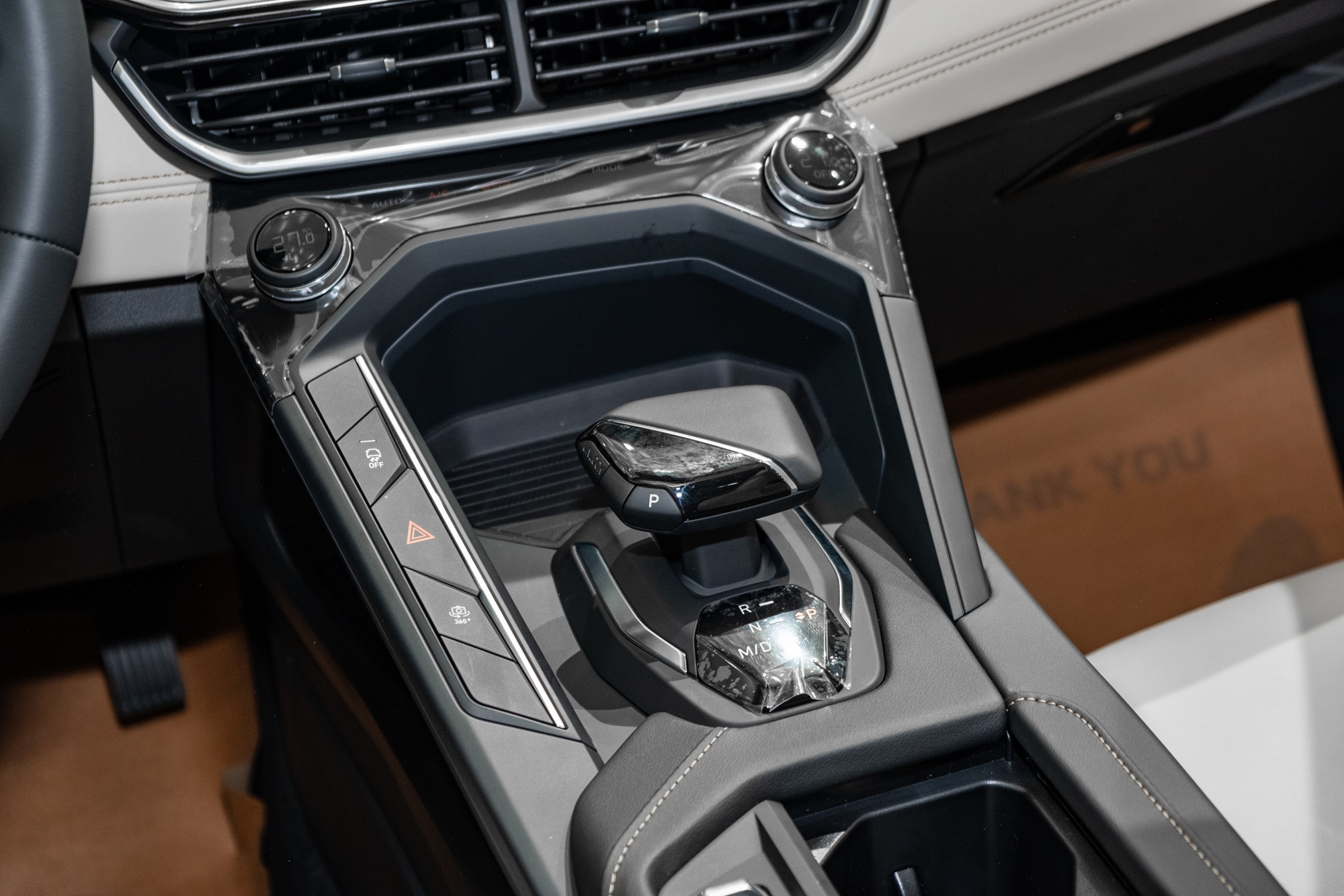 Lynk & Co 06 ra mắt Việt Nam: Giá 729 triệu đồng, động cơ 1.5L tăng áp, hệ thống treo sau đa điểm - Ảnh 18