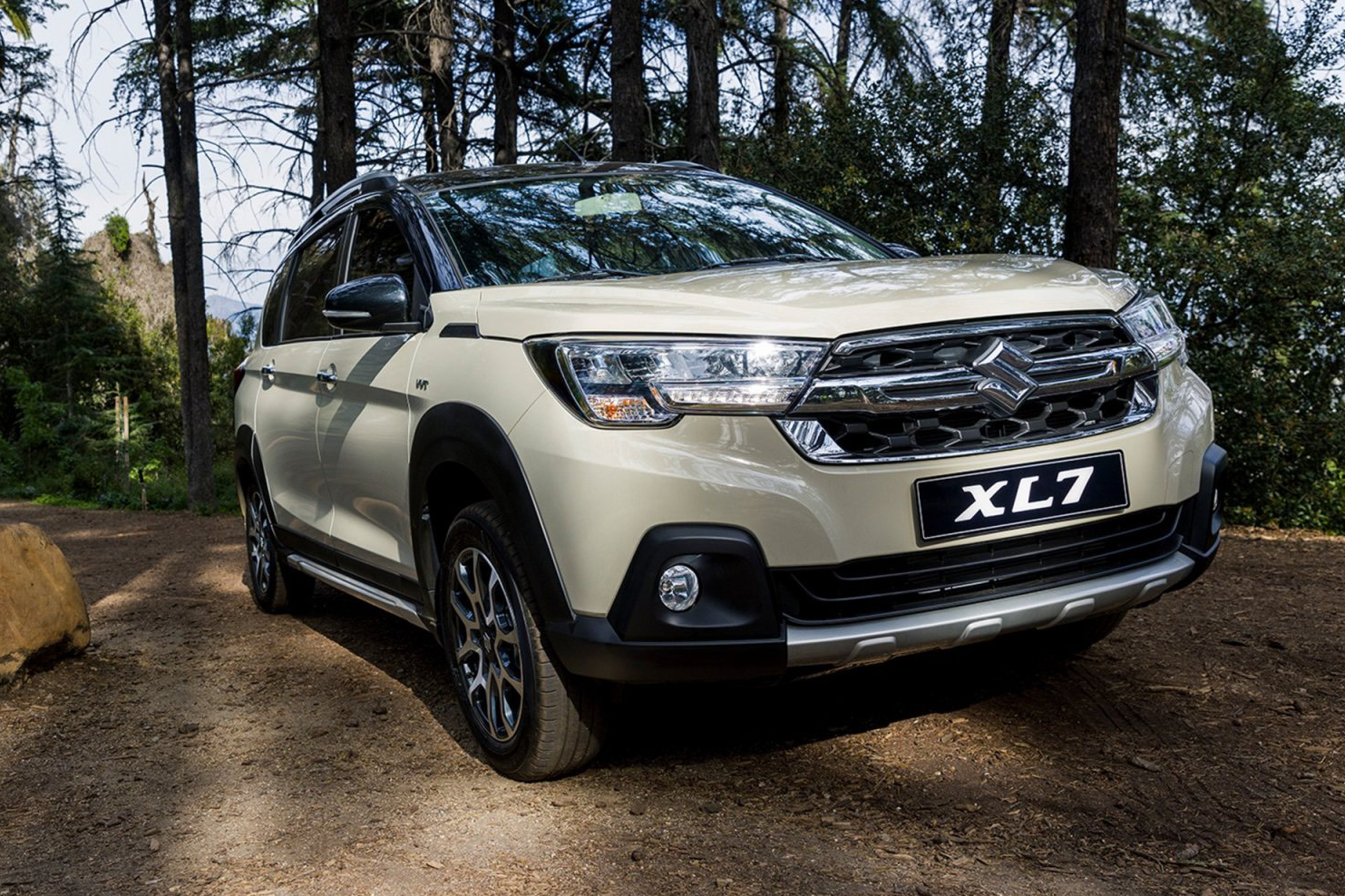 Suzuki XL7 hybrid sắp về Việt Nam lộ loạt nâng cấp mới: Ngoài động cơ tiết kiệm còn thêm đèn tự động, Cruise Control đấu Xpander - Ảnh 3