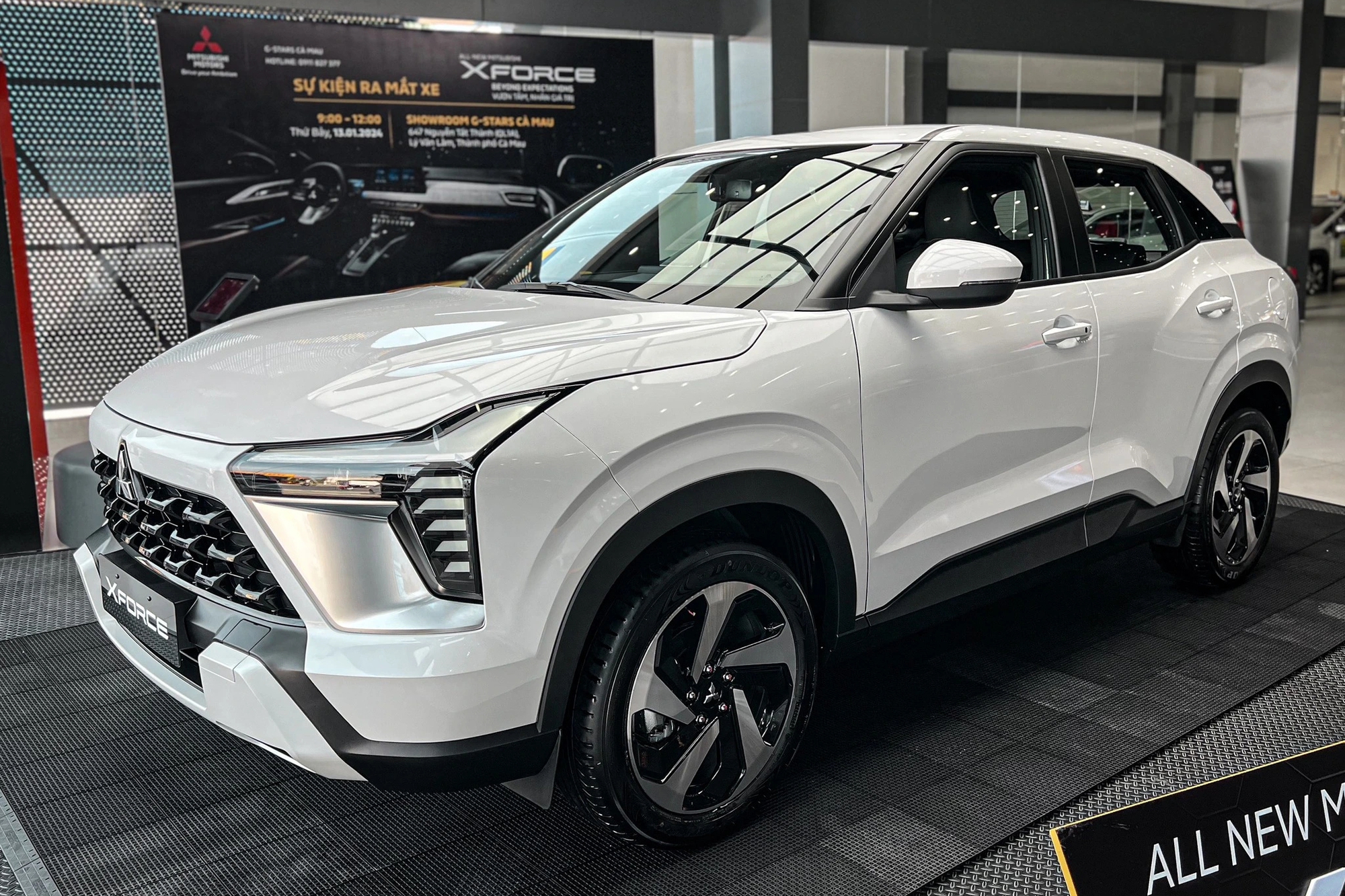 Khách Việt đỡ cả trăm triệu đồng tiền lăn bánh xe Mitsubishi tháng này: Nhiều mẫu được tặng 100% trước bạ, Xforce thêm 'option' miễn phí - Ảnh 2