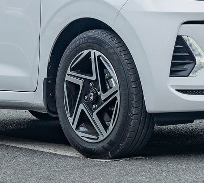 Chênh 11 triệu đồng, Hyundai Grand i10 và Kia Morning bản cao nhất hơn thua gì: Chọn an toàn hay thêm chút tiện nghi và sức mạnh động cơ - Ảnh 9