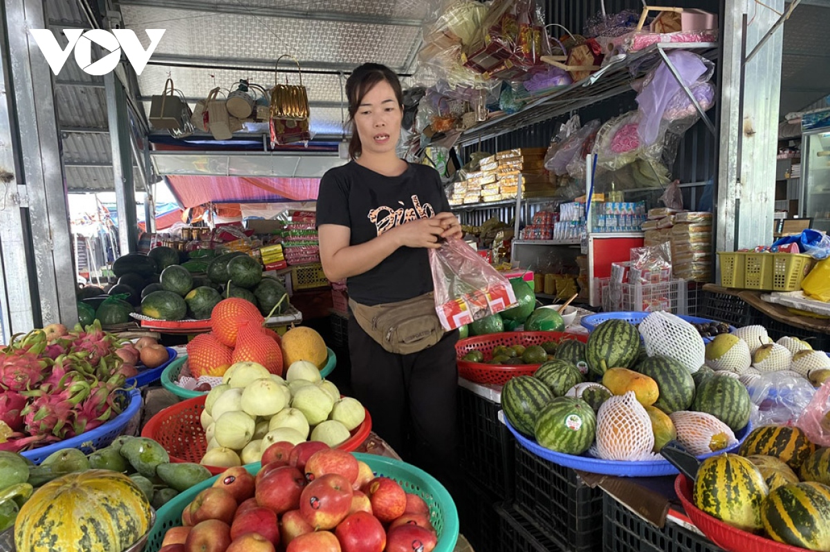 Chưa điều chỉnh tiền lương, hàng hóa đã rục rịch tăng giá - Ảnh 3