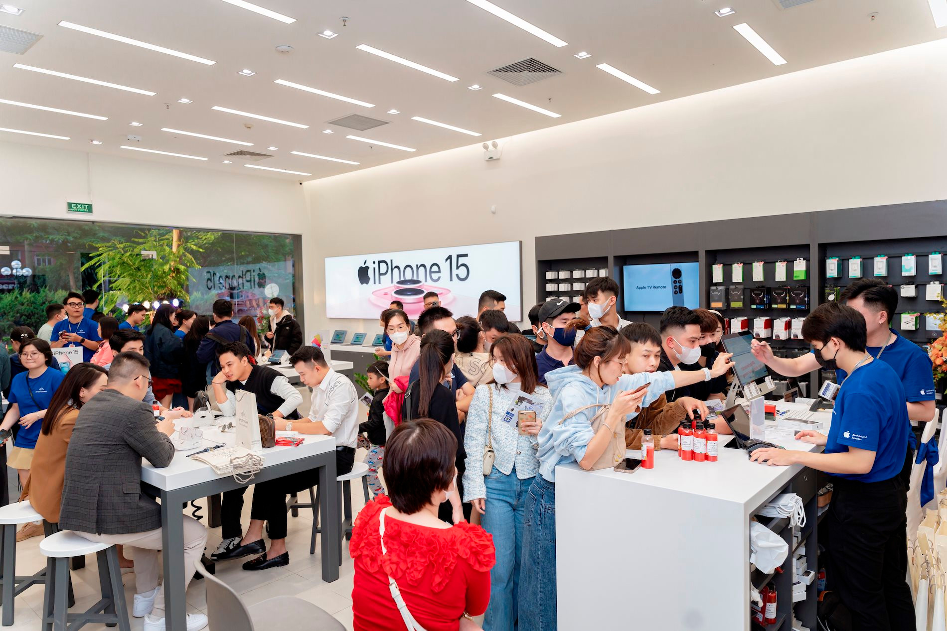 Thêm đại lý có thể bán iPhone, iPad trên TikTok Shop trở lại - Ảnh 1