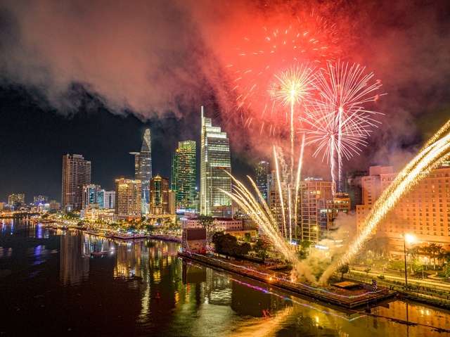 Bản sắc văn hoá cùng công nghệ hiện đại tại Lễ Hội Sông Nước 2024 - Ảnh 5