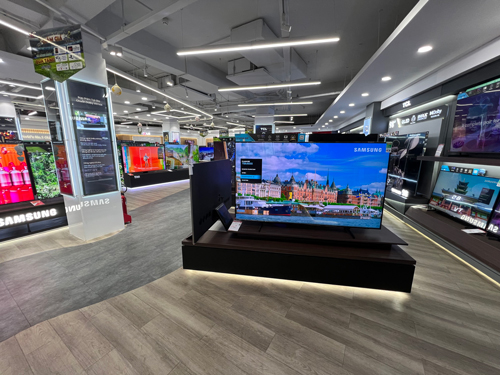 Điện máy, công nghệ "sống được" nhờ bán hàng online - Ảnh 1