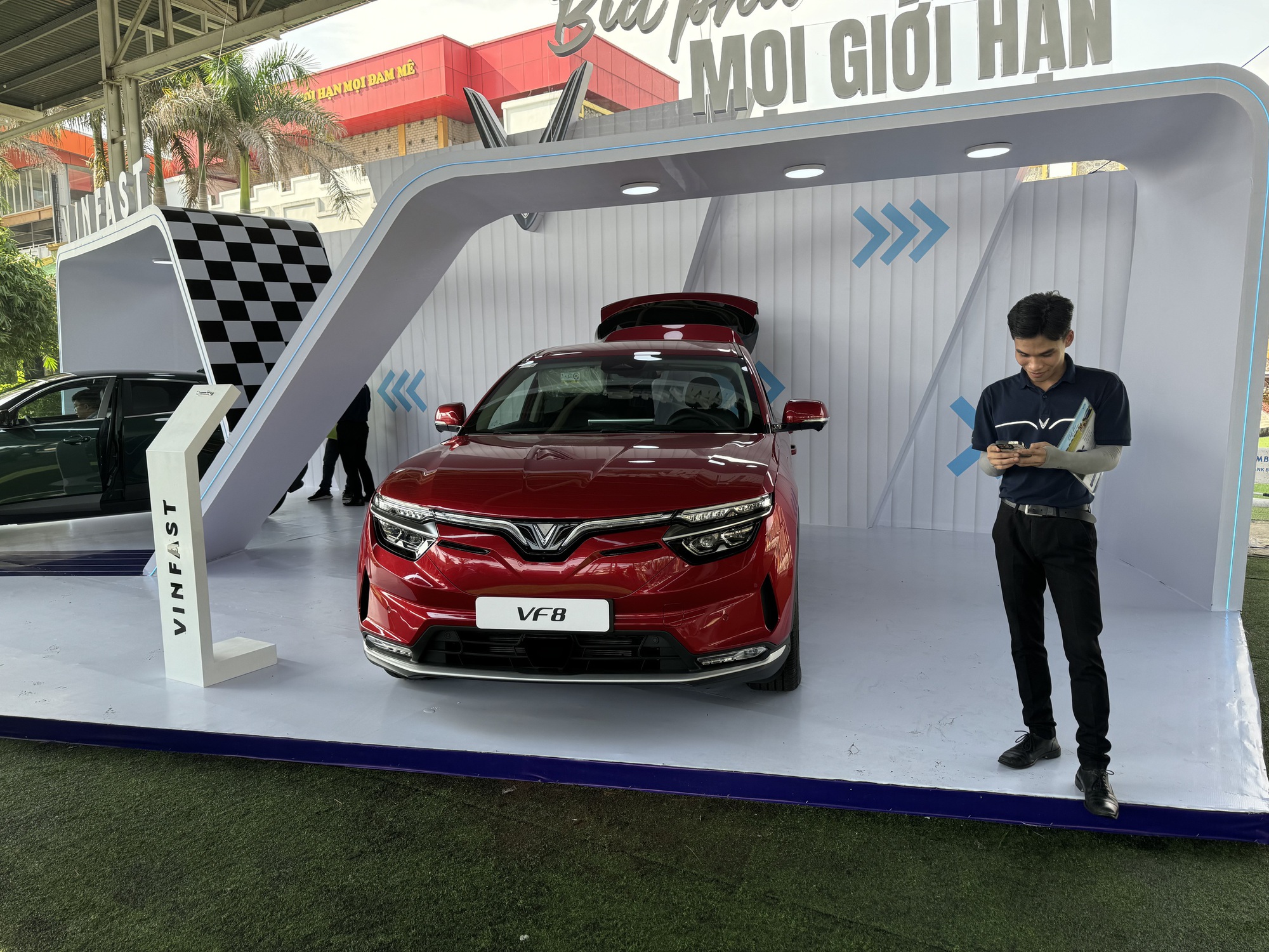 Xe bán tải điện VinFast xuất hiện tại Bình Dương - Ảnh 5