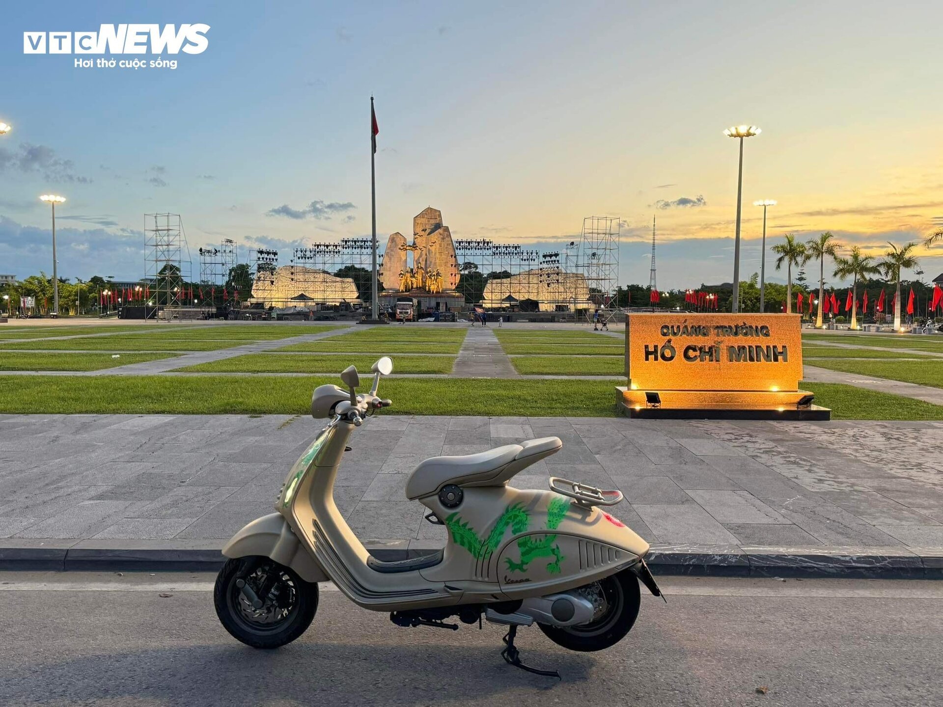 Chi hơn nửa tỷ đồng mua Vespa 946 Rồng bản giới hạn rồi mang đi ‘phượt’ - Ảnh 7