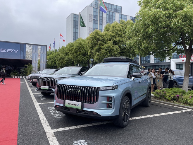 6 mẫu ô tô Trung Quốc ra mắt Việt Nam ngay trong tuần sau: Phần lớn là crossover phân khúc hot, có đủ cả xăng, điện và hybrid, nhiều công nghệ đáng chú ý - Ảnh 10