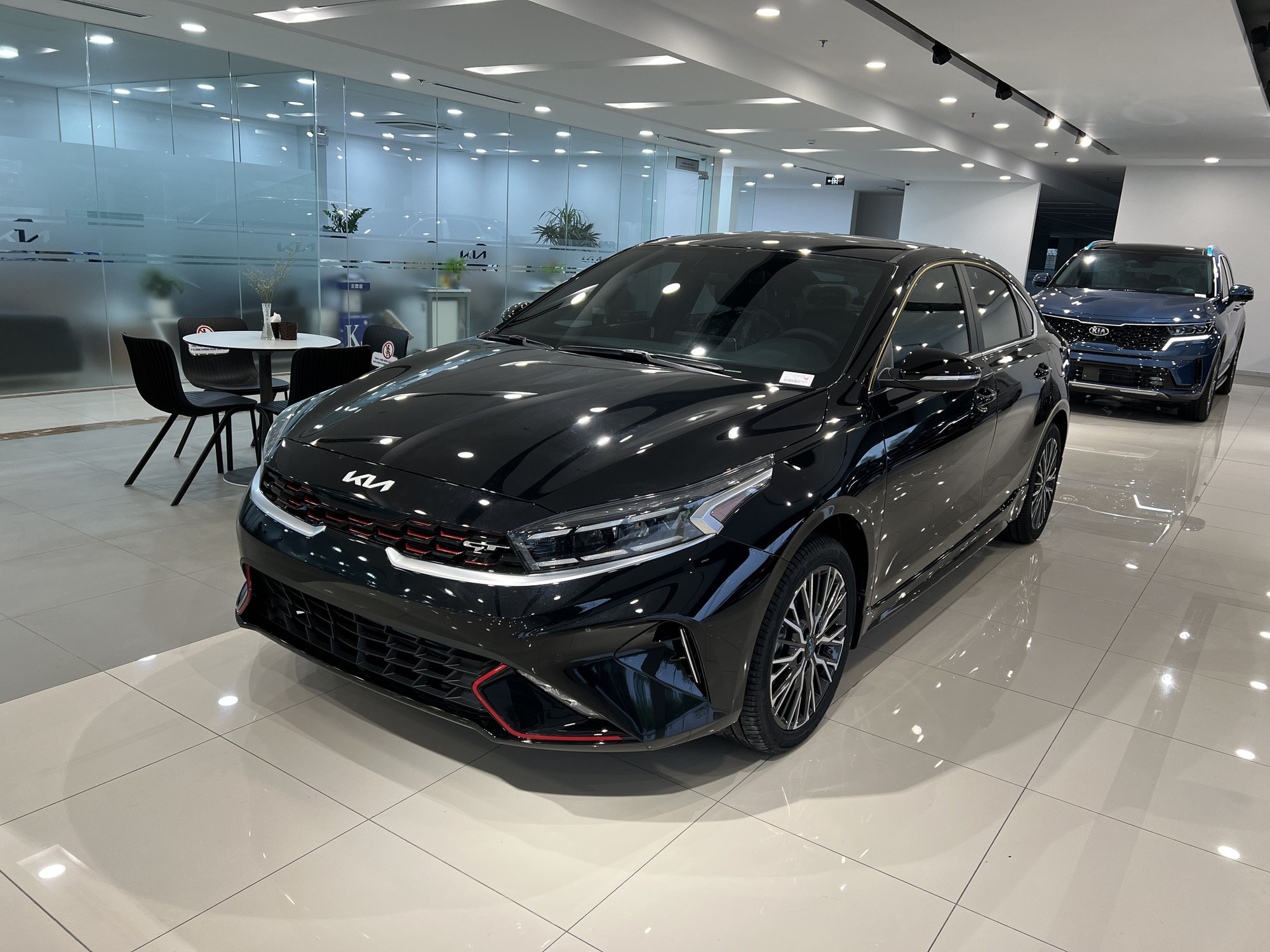 Kia K3 liên tục giảm giá: Ở đại lý nay chỉ ngang Hyundai Accent Đặc biệt, bản cao nhất còn rẻ hơn Corolla Altis bản thấp nhất - Ảnh 12