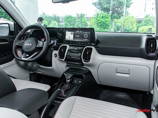 Soi kỹ từng trang bị của Kia Sonet 2024 so với bản cũ: Thay đổi đáng kể, nhiều 'option' bị lược bỏ - Ảnh 5