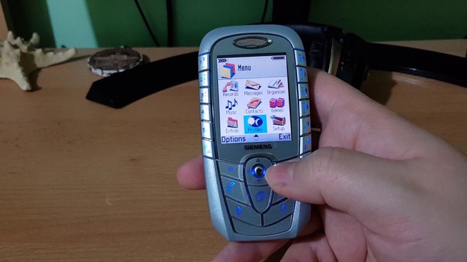 iPhone, Samsung, Nokia thì quá quen rồi: Có ai từng nghe đến điện thoại Siemens bao giờ chưa? - Ảnh 5