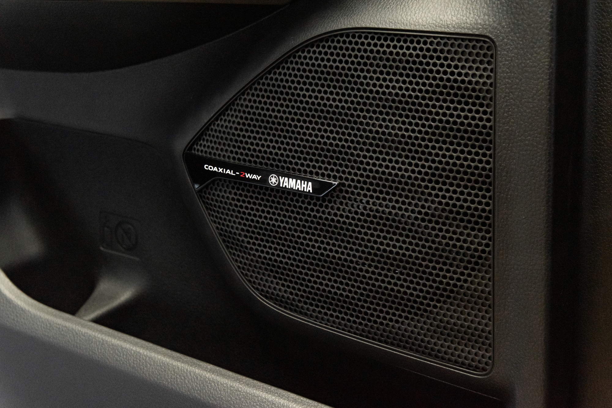 Chi tiết Mitsubishi Xforce Ultimate: Giá từ 705 triệu đồng, thêm 4 điểm quan trọng để đua doanh số cùng Toyota Yaris Cross - Ảnh 10