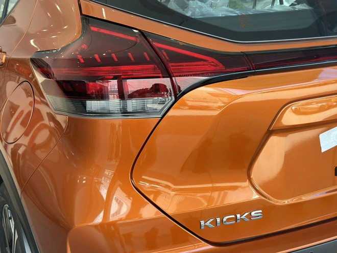 Nissan Kicks giảm giá 220 triệu đồng tại đại lý: Bản ‘full’ còn 638 triệu, rẻ hơn bản ‘base’ của Yaris Cross, HR-V - Ảnh 4